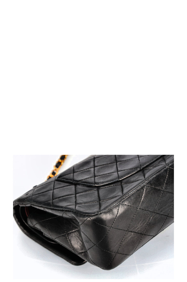 CHANEL Sac moyen à double rabat Noir