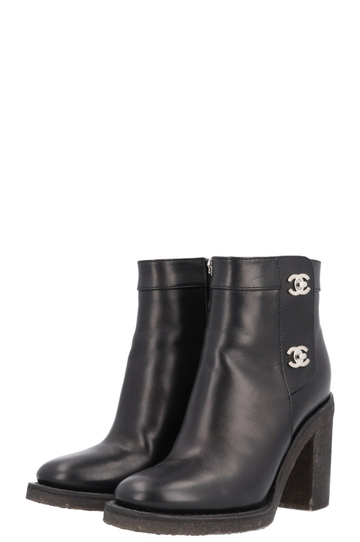 CHANEL CC Turnlock Boots