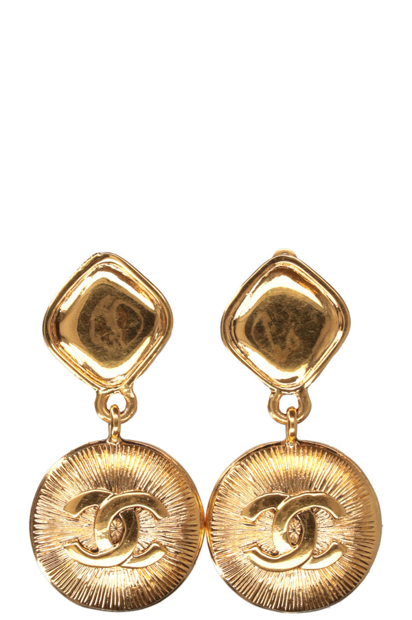 CHANEL Vintage Sunburst Clip Earclips Gold