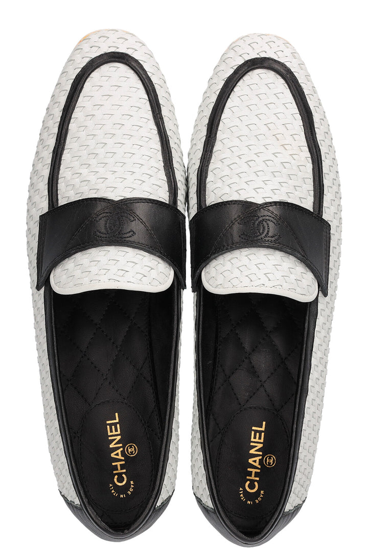 CHANEL Loafer Flats Black and White
