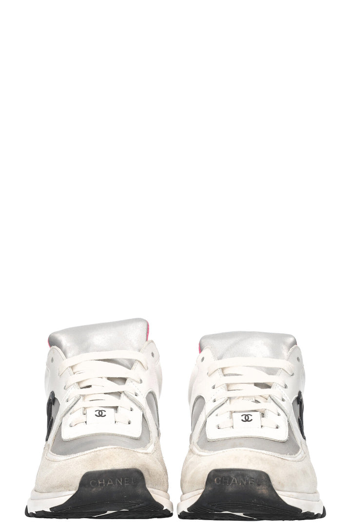 CHANEL Baskets Blanc Argent Rose Fluo