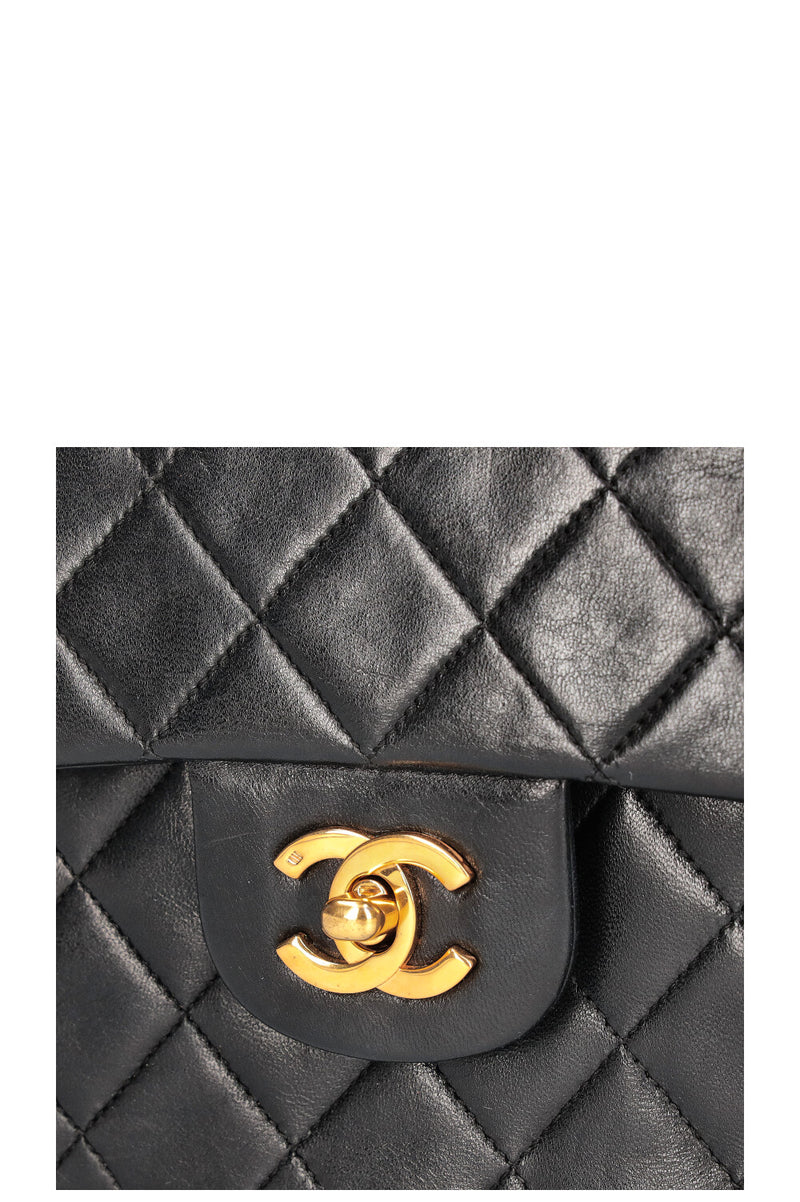 CHANEL Vintage Double Flap Bag Medium Black