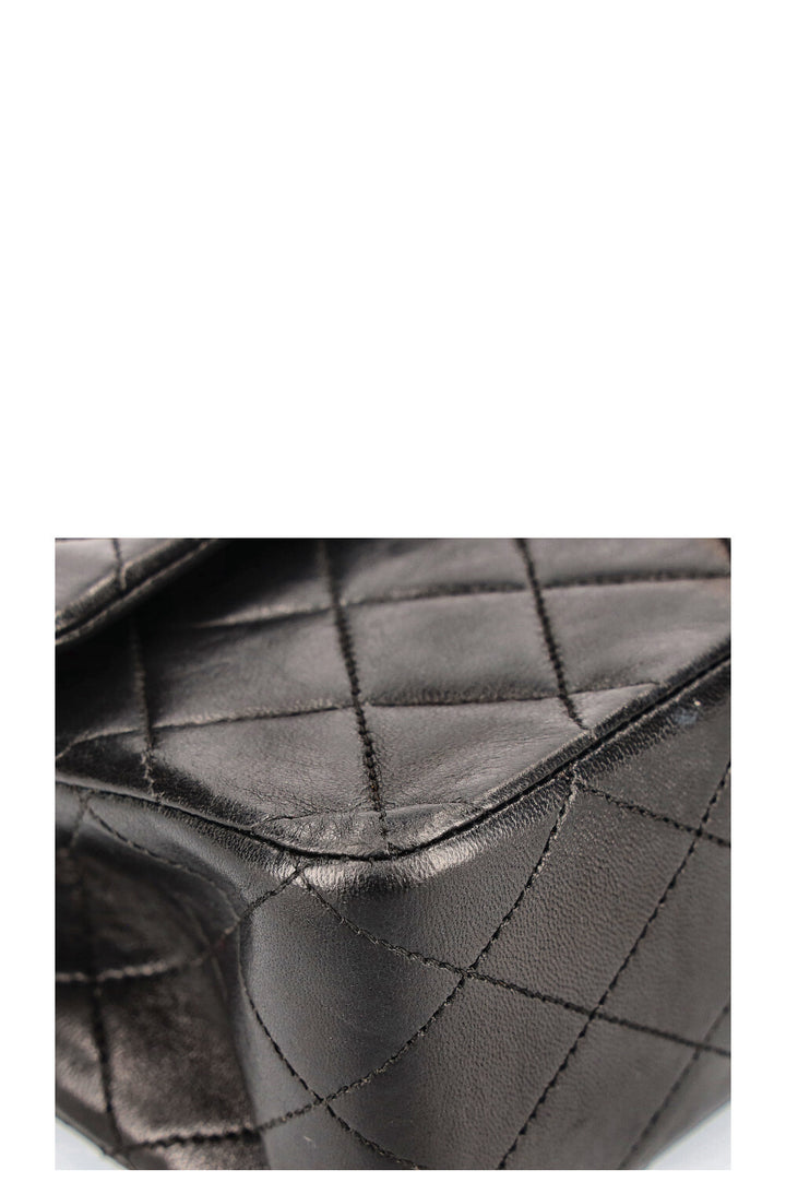CHANEL Vintage Double Flap Bag Medium Black