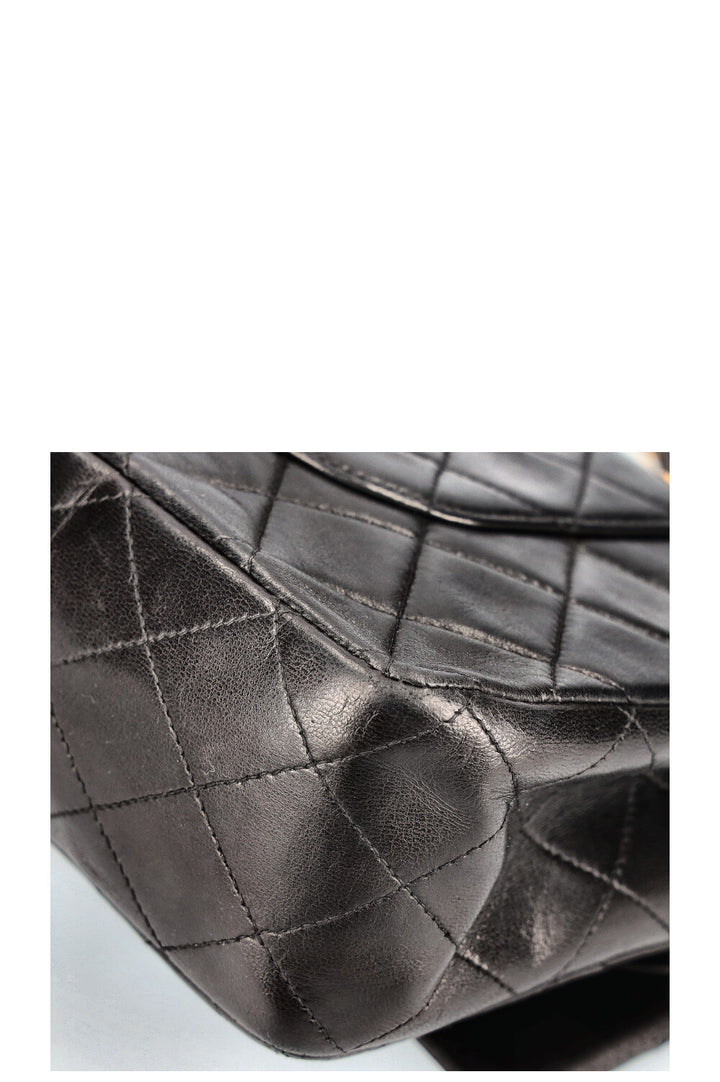CHANEL Vintage Double Flap Bag Medium Black