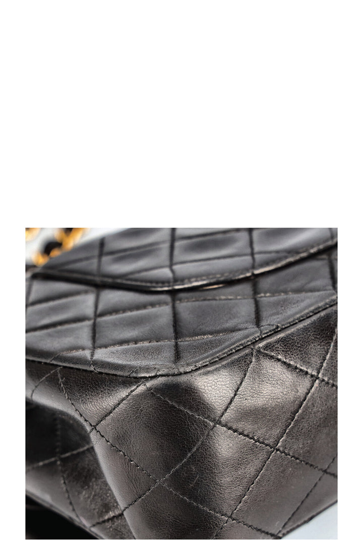 CHANEL Vintage Double Flap Bag Medium Black