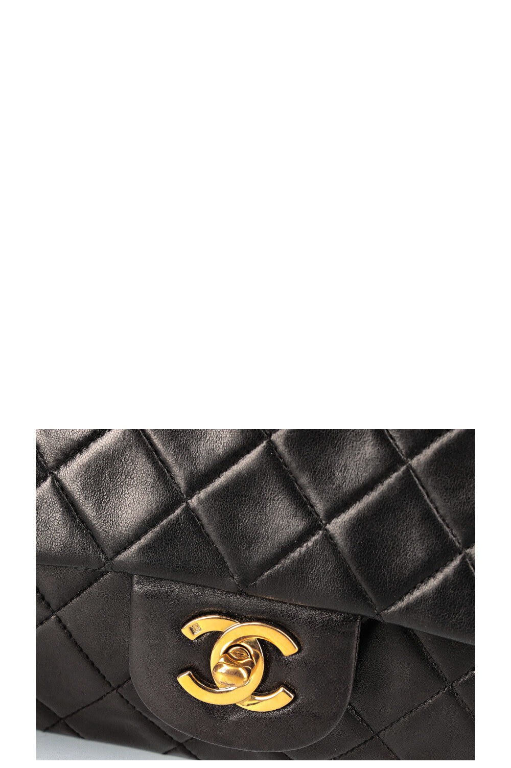 CHANEL Vintage Double Flap Bag Medium Black