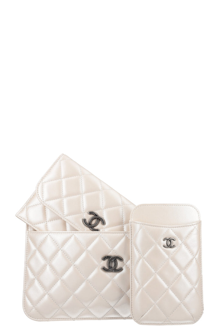 CHANEL Sac Multi Pochette Blanc Irisé