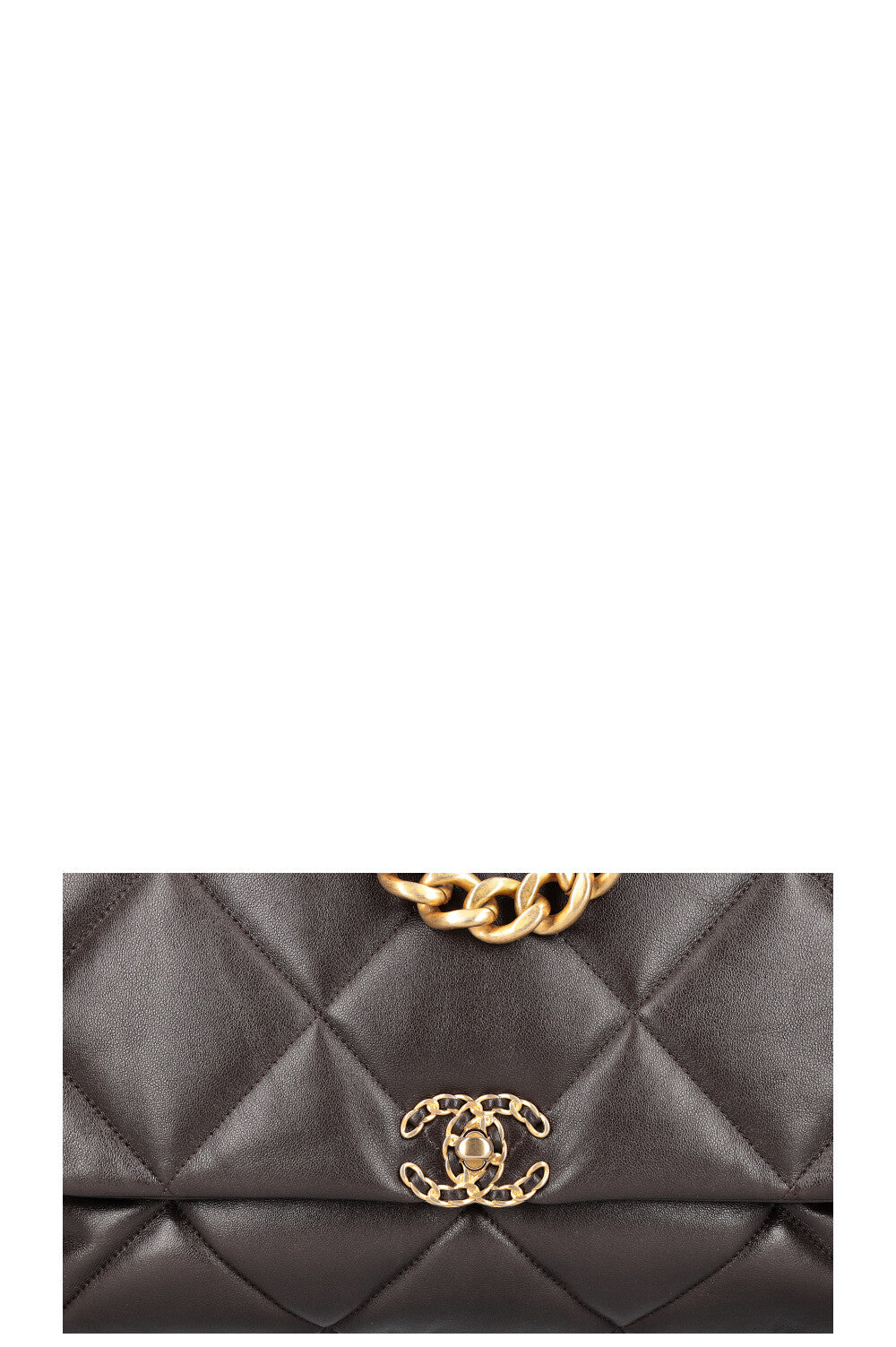 CHANEL 19 Maxi Marron – REAWAKE