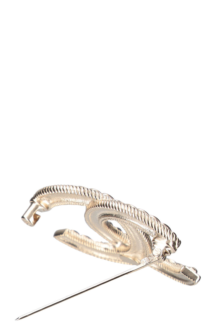 Broche Chanel CC 2022