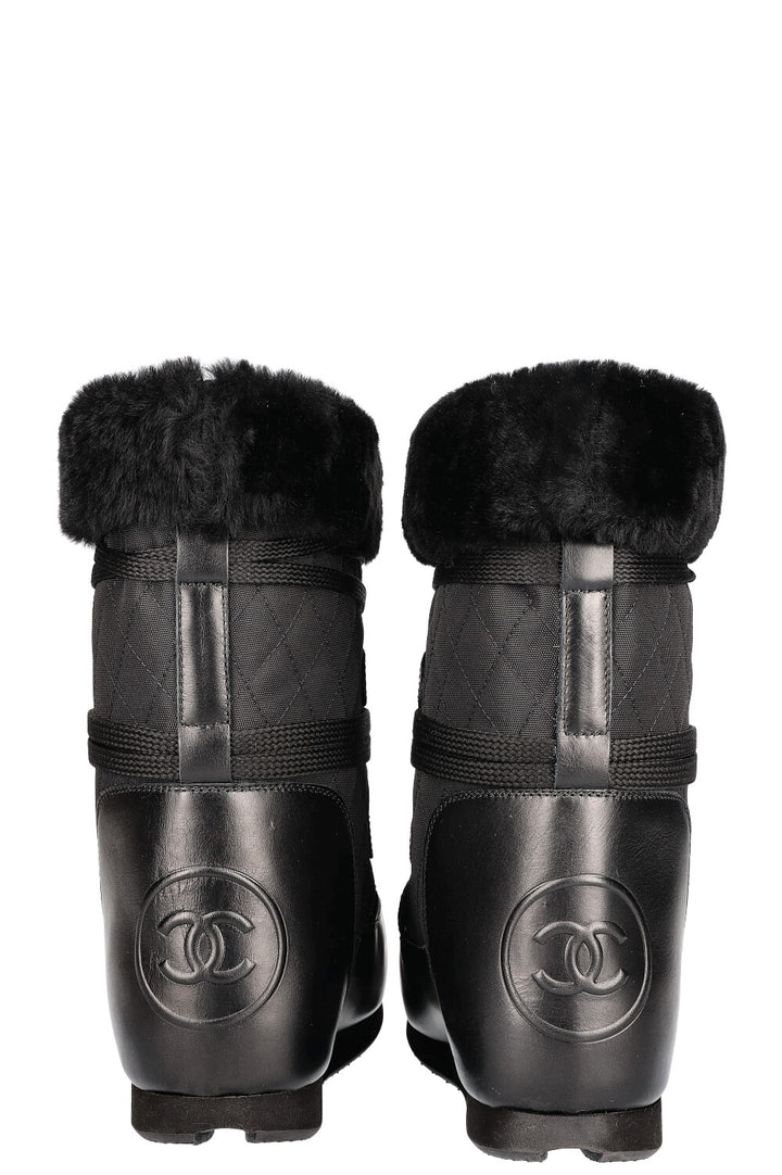 CHANEL Moon Boots Black