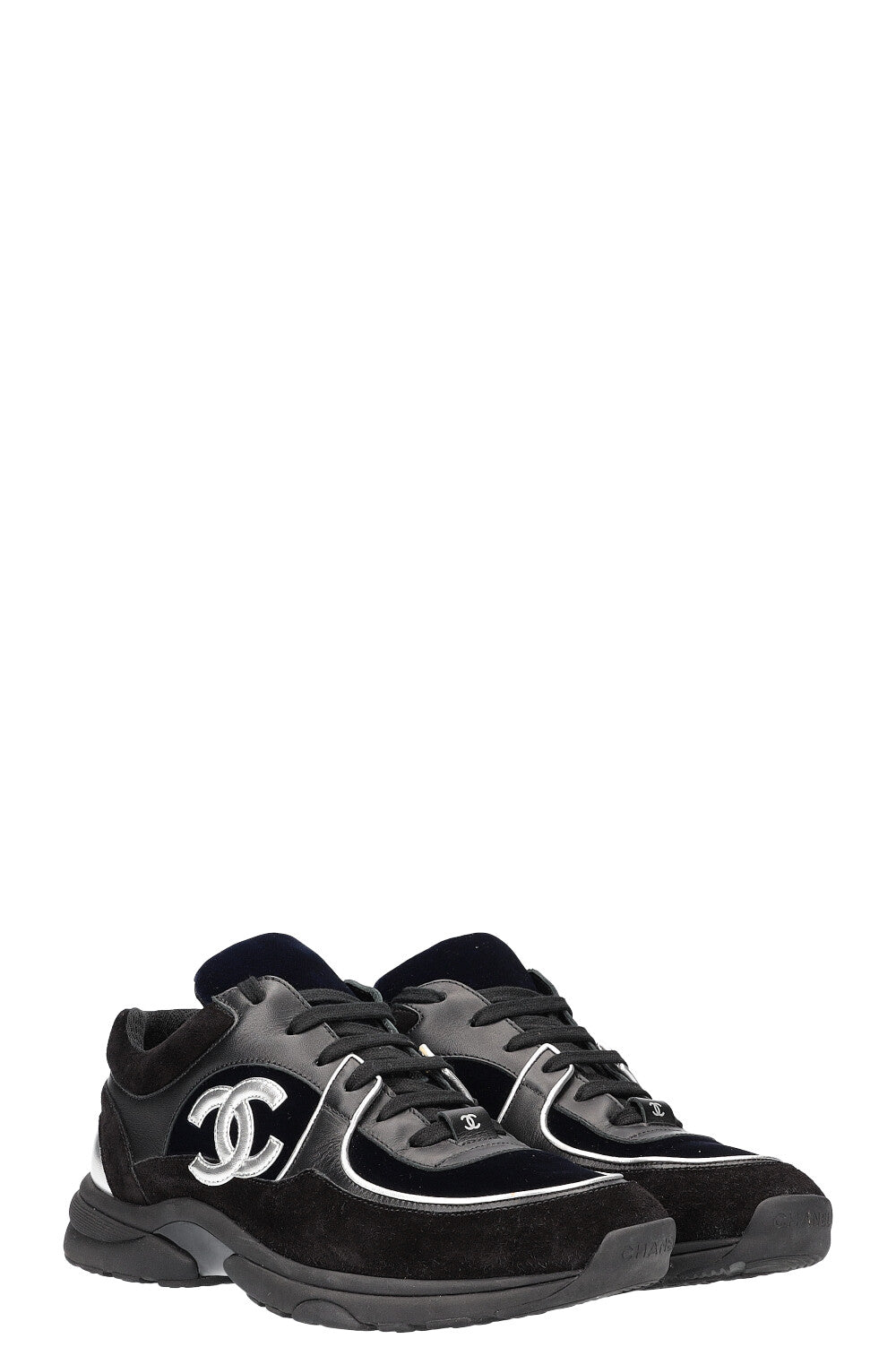 CHANEL Mots cles sneakers REAWAKE