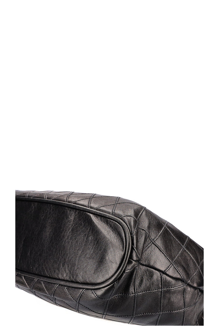 CHANEL Tote Black