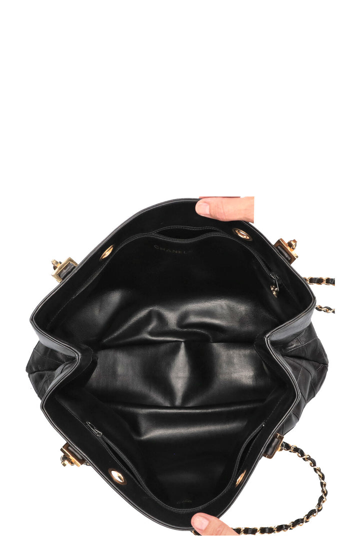 CHANEL Tote Black