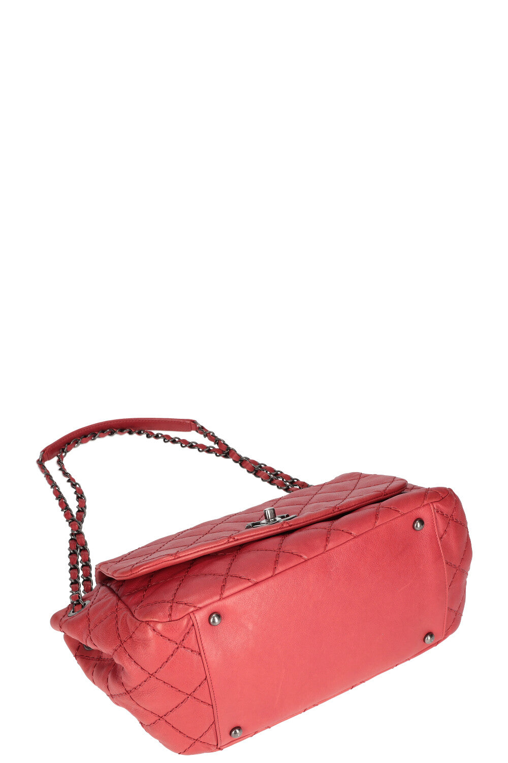 CHANEL Sac Matelassé Cuir Rouge