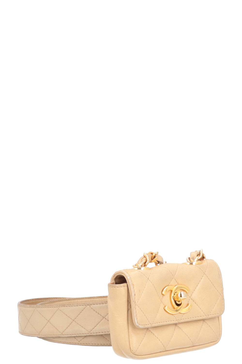 CHANEL vintage belt bag REAWAKE