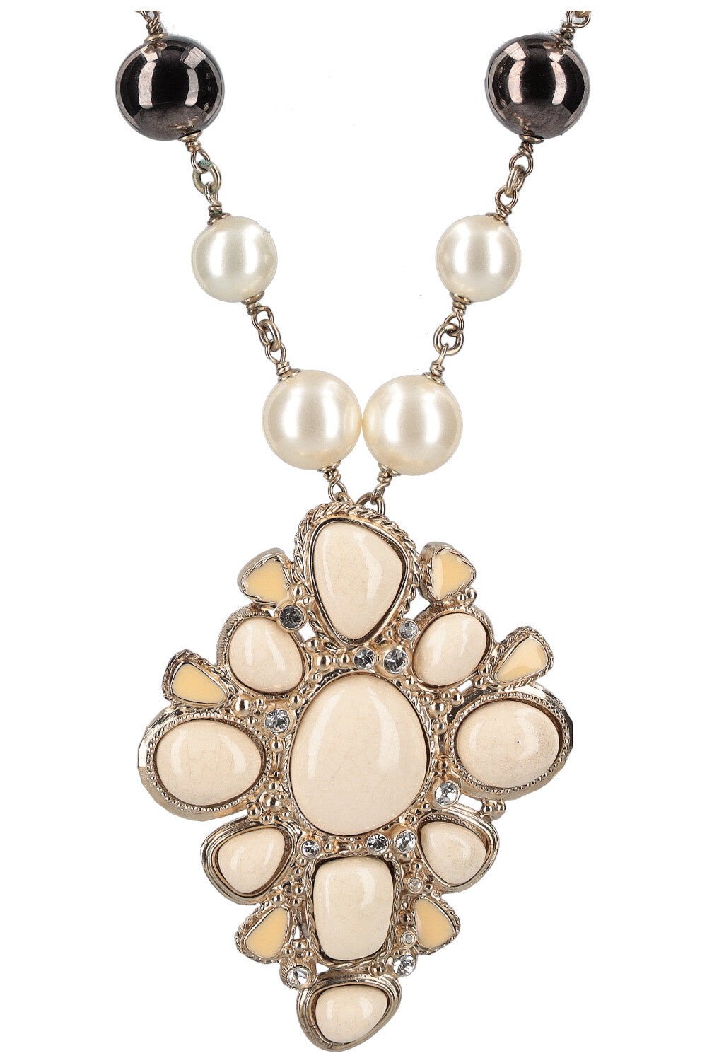 CHANEL Necklace Pearls Brooch Fall 2008