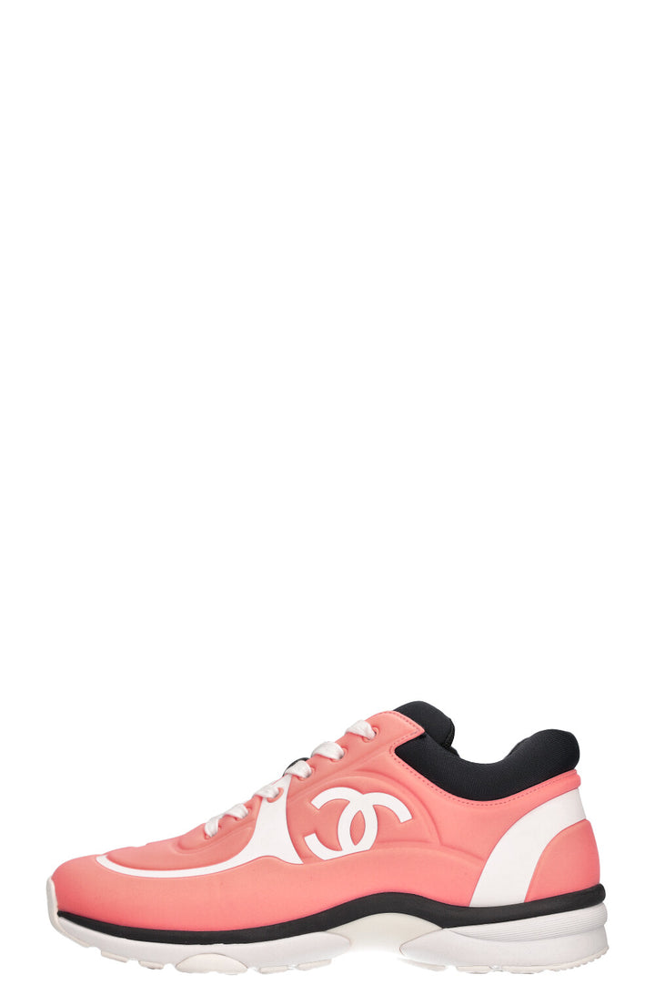 CHANEL CC Sneakers Coral