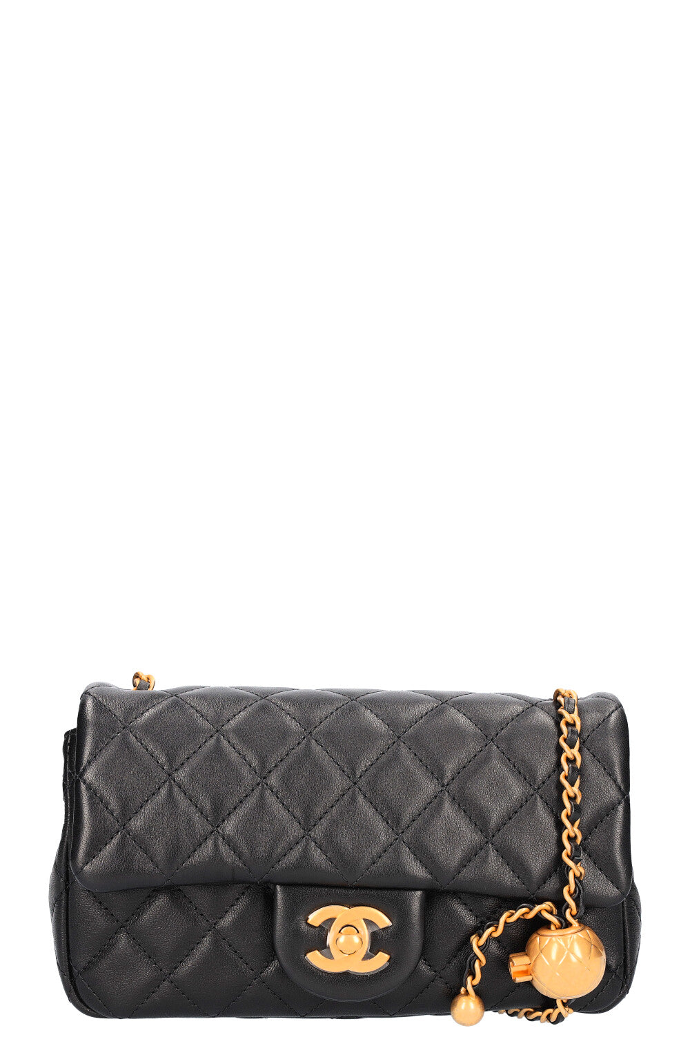 Chanel Timeless classic flap black lambskin GHW | Rich Diamonds