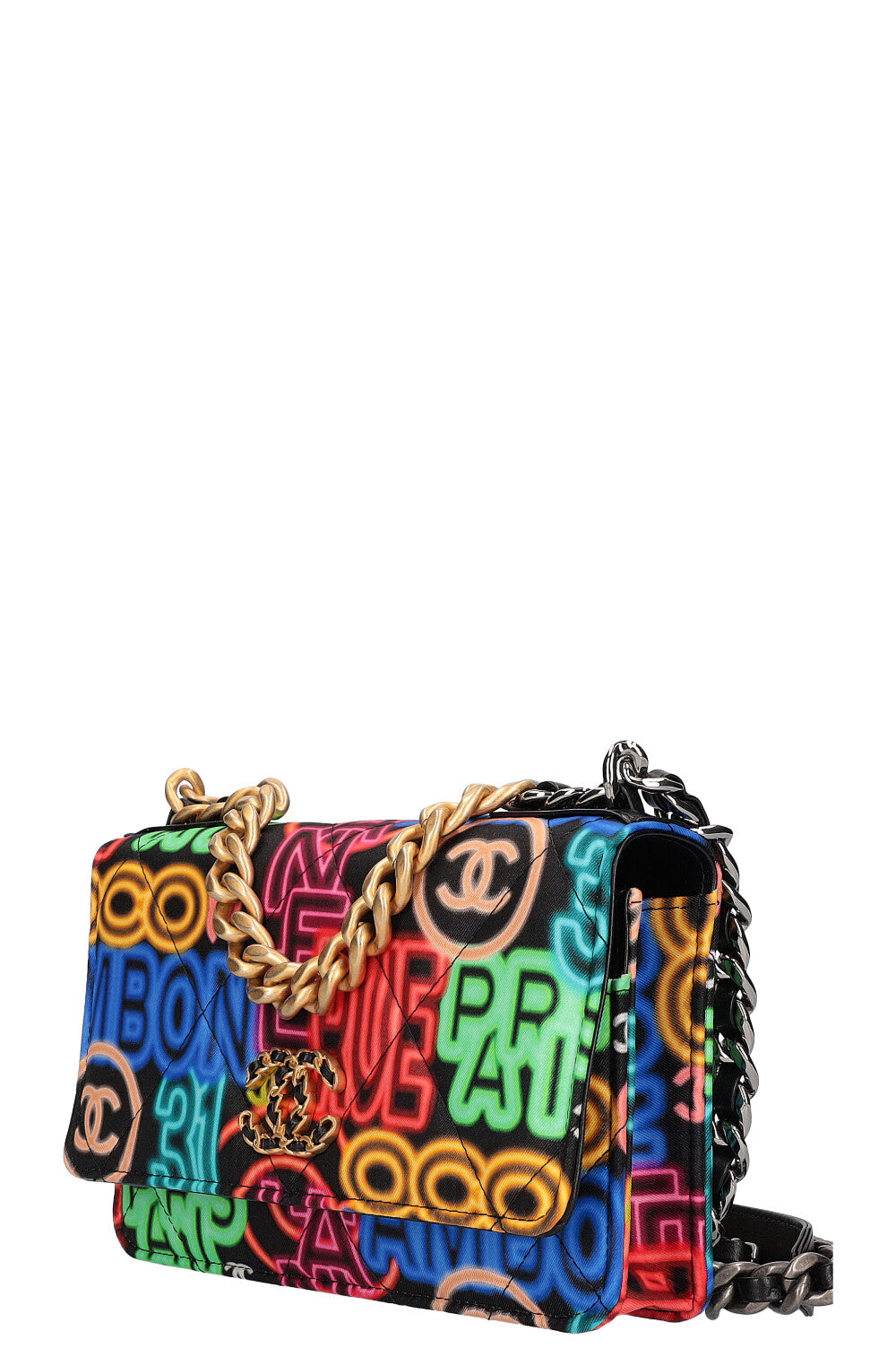 CHANEL 19 WOC Neon – REAWAKE