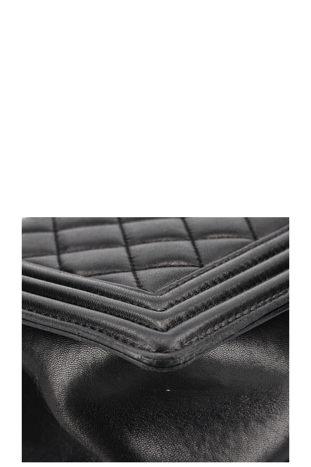 CHANEL Boy Bag Medium Black