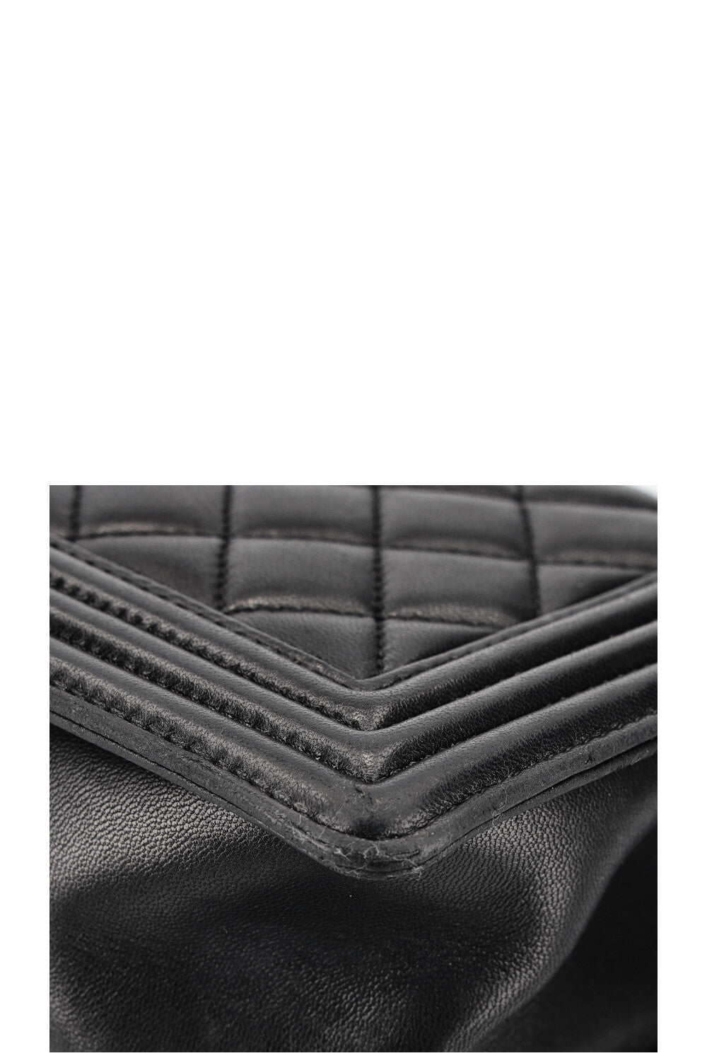 CHANEL Boy Bag Medium Black