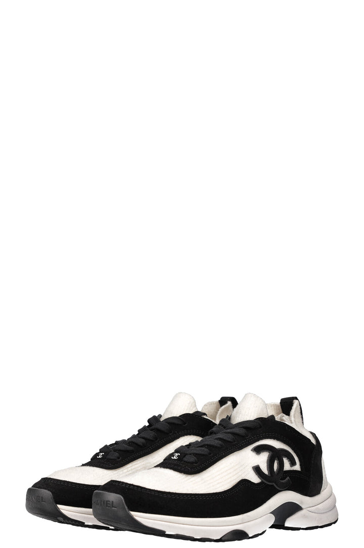 CHANEL Sneakers Black & White