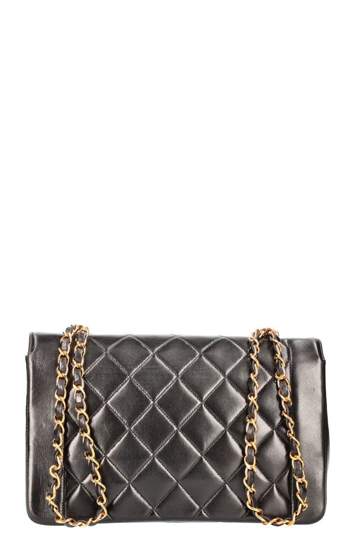 CHANEL Vintage Diana Flap Bag Medium