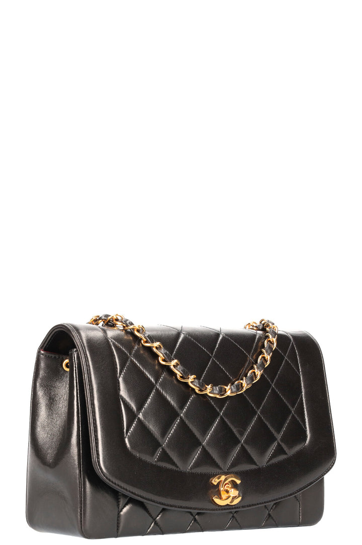 CHANEL Vintage Diana Flap Bag Medium