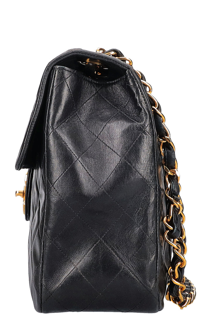 CHANEL Vintage Maxi Single Flap Bag Black