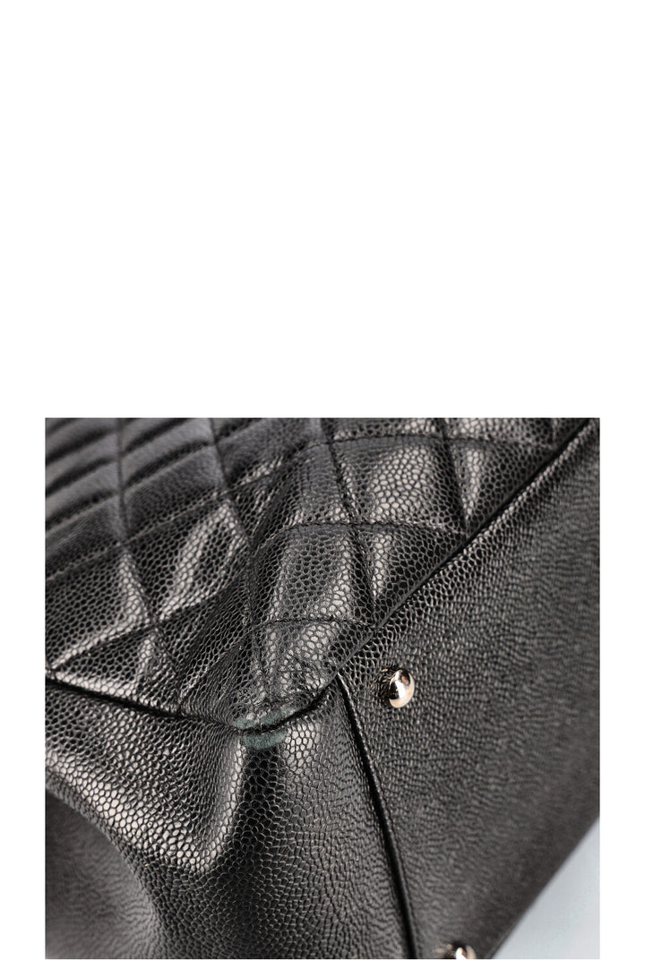 CHANEL GST XL Noir Caviar