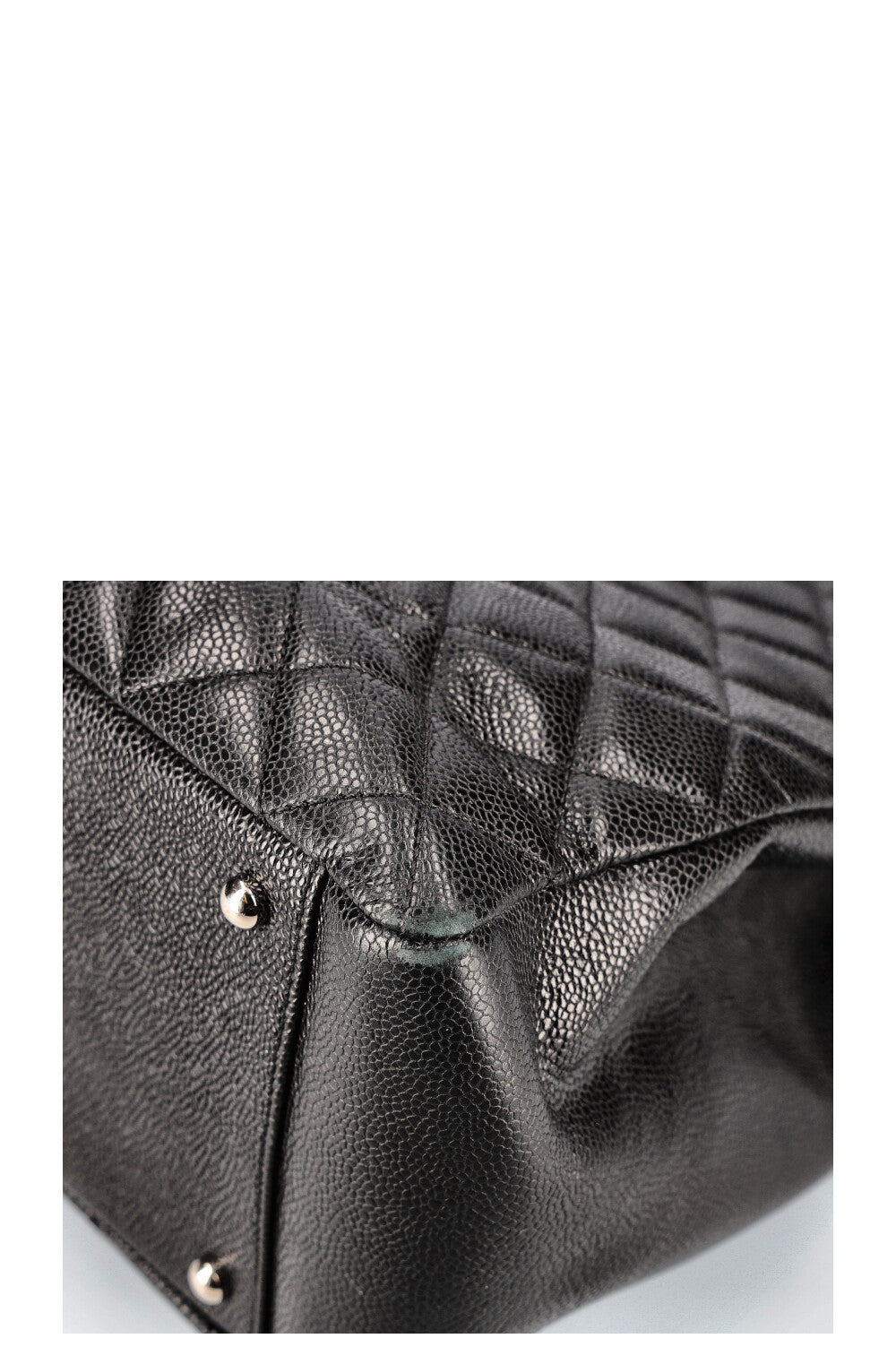 CHANEL GST XL Noir Caviar