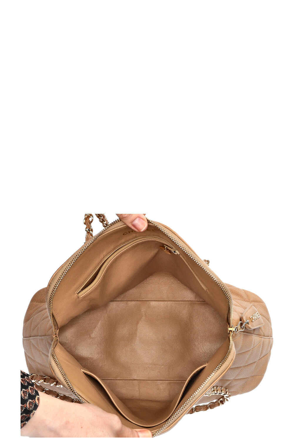 CHANEL Sac Caviar Beige