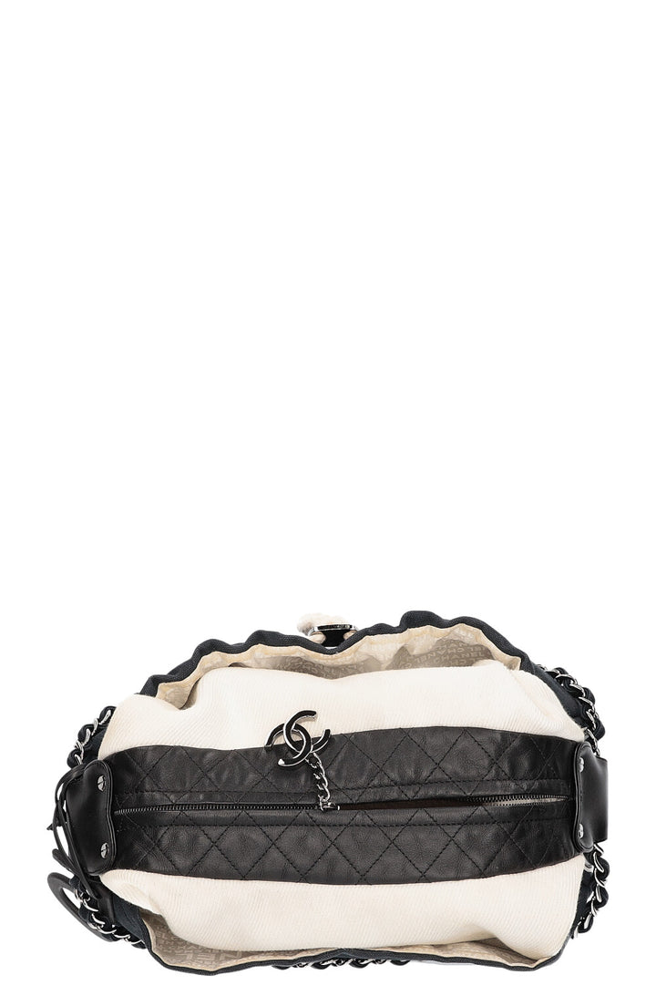 CHANEL Bag Black and White