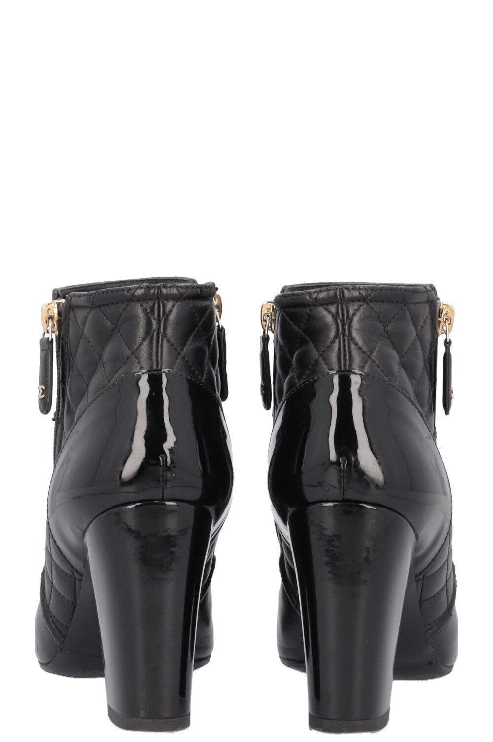 CHANEL boots with chain