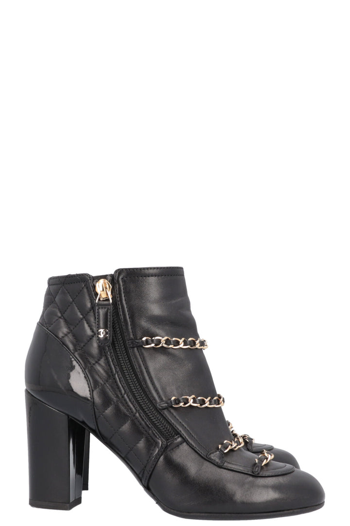 CHANEL boots with chain