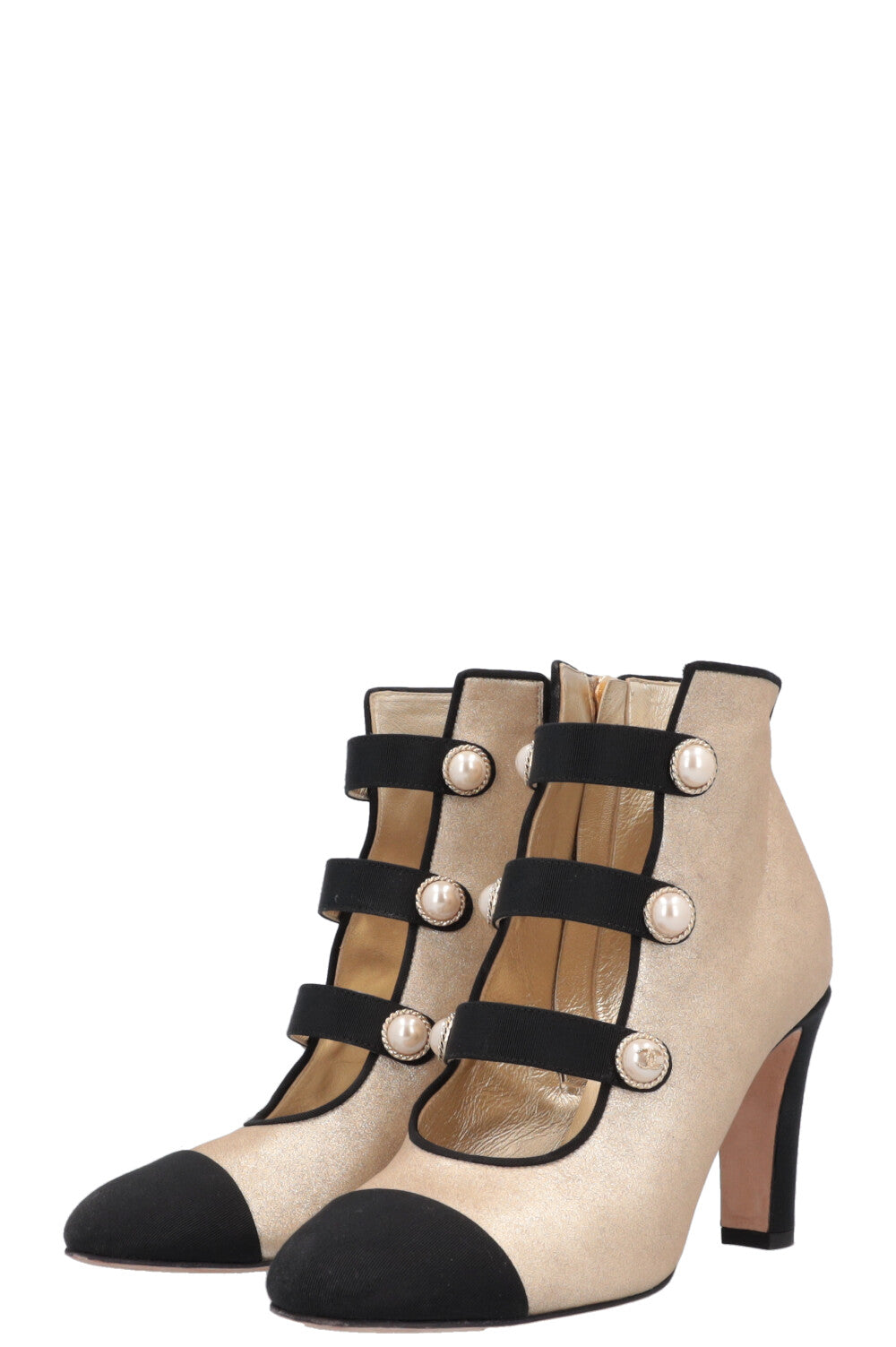 CHANEL heels gold with pearls REAWAKE
