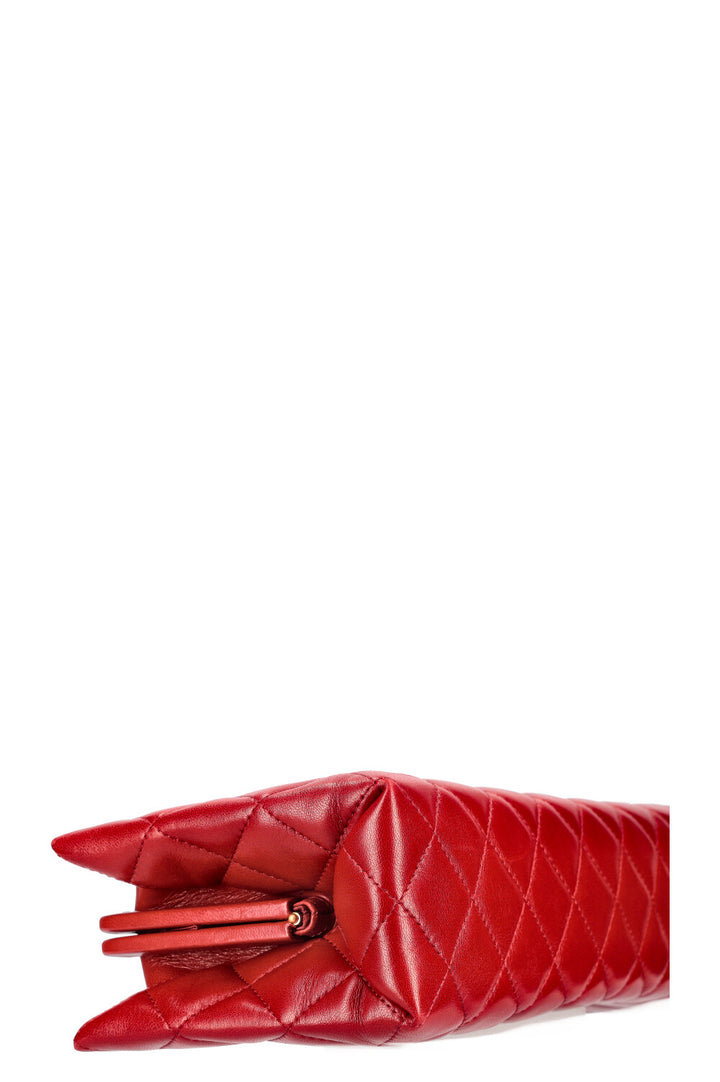 CHANEL Clutch Quilted Red
