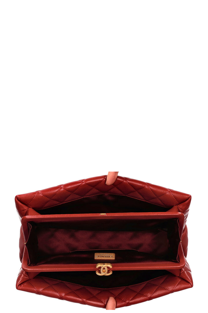 CHANEL Clutch Quilted Red