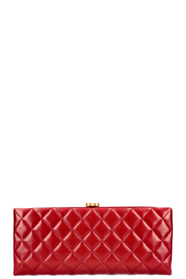 CHANEL Clutch Quilted Red