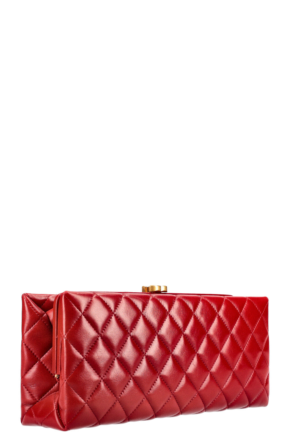 Chanel quilted clutch deals