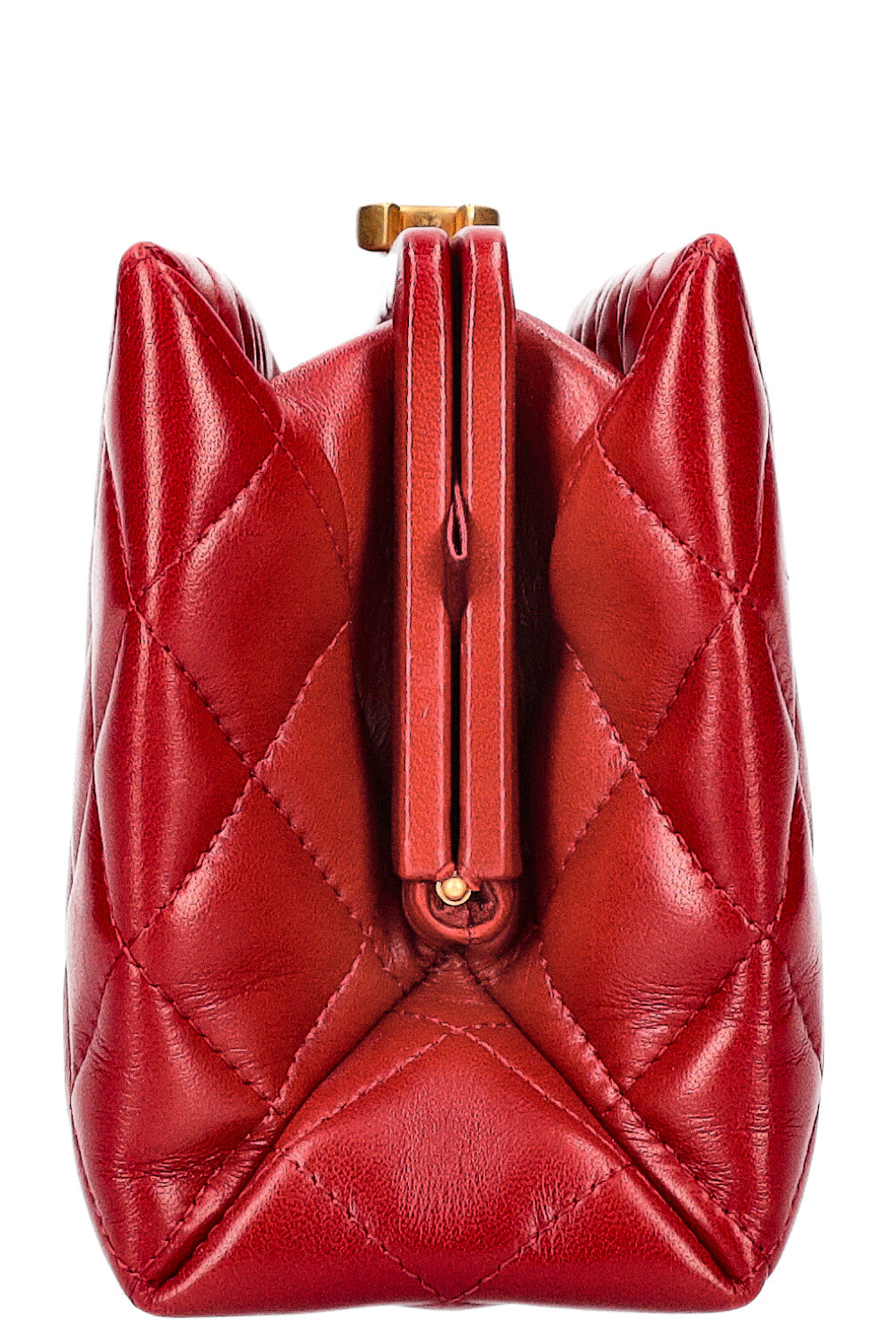 CHANEL Clutch Quilted Red