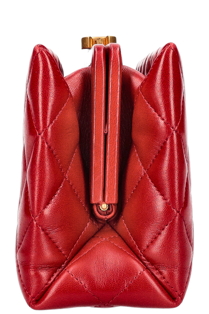 CHANEL Clutch Quilted Red