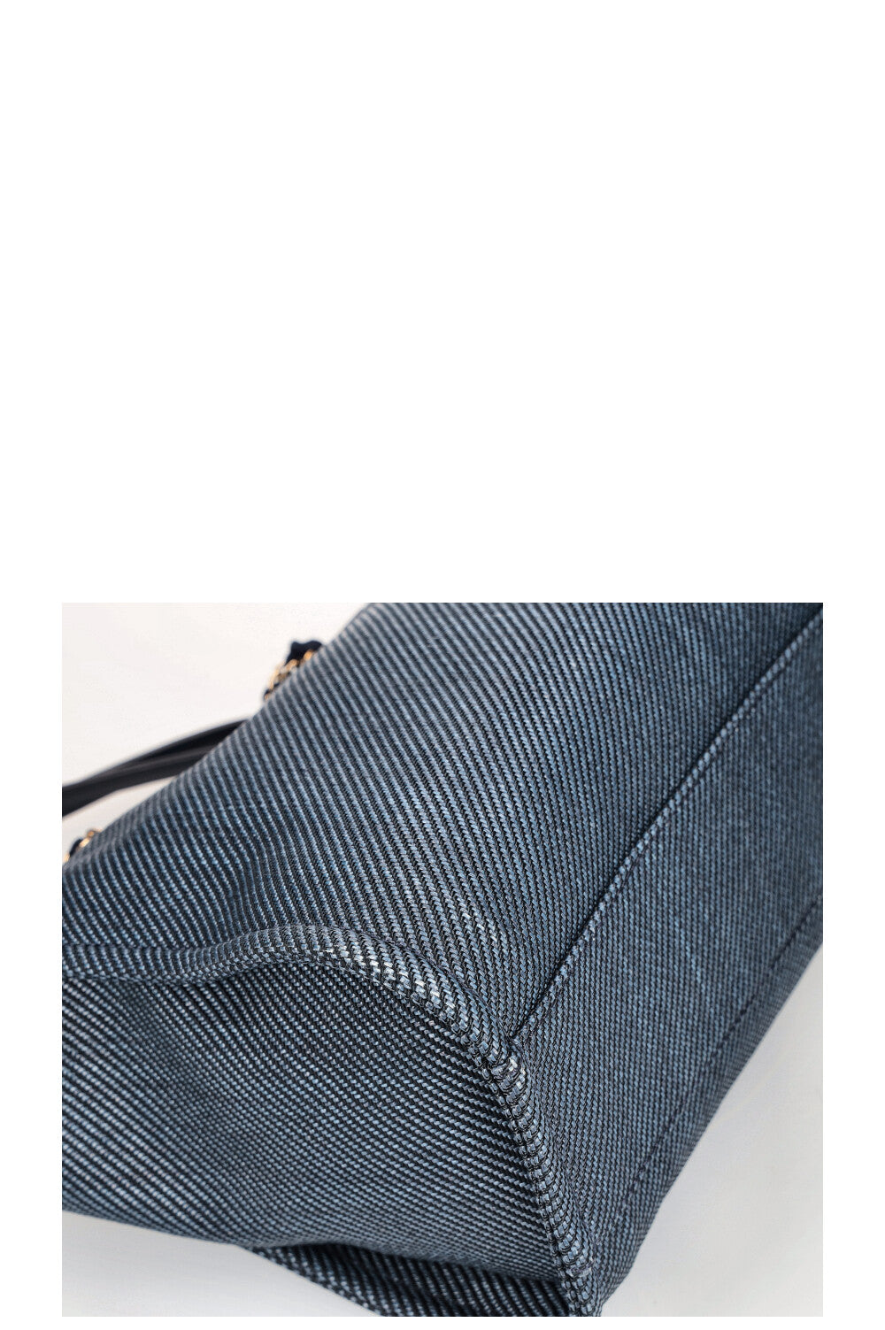 CHANEL Deauville Small Blue 2020