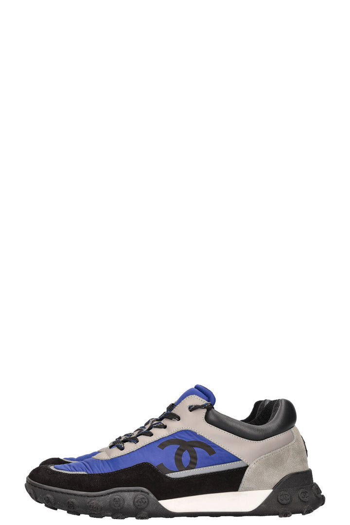 CHANEL Sneakers Blue
