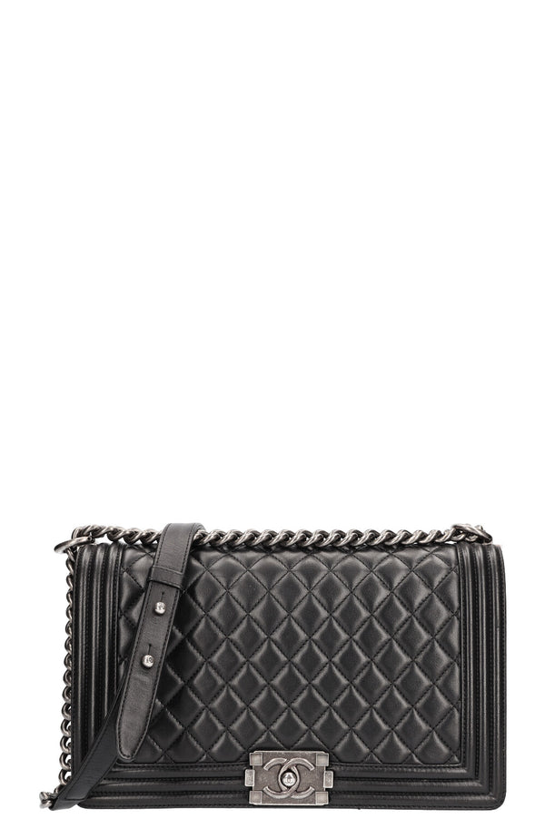 CHANEL Nouveau sac moyen garçon