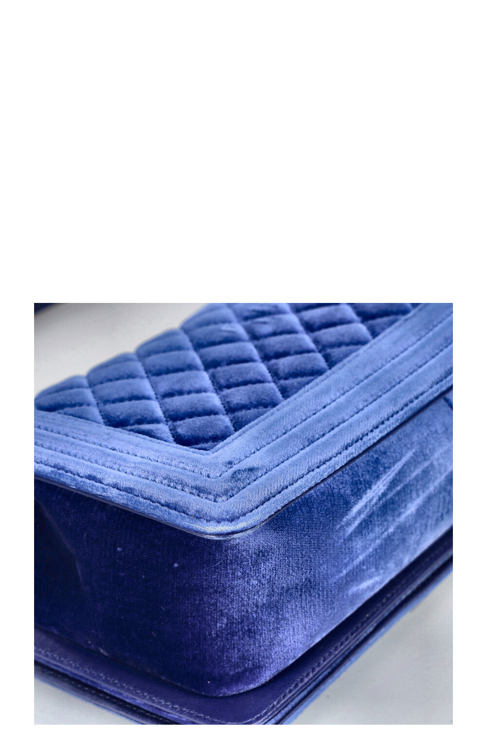 CHANEL Boy Bag Velvet Blue – REAWAKE