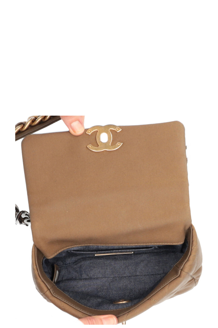 CHANEL 19 Belt Bag Canvas Khaki