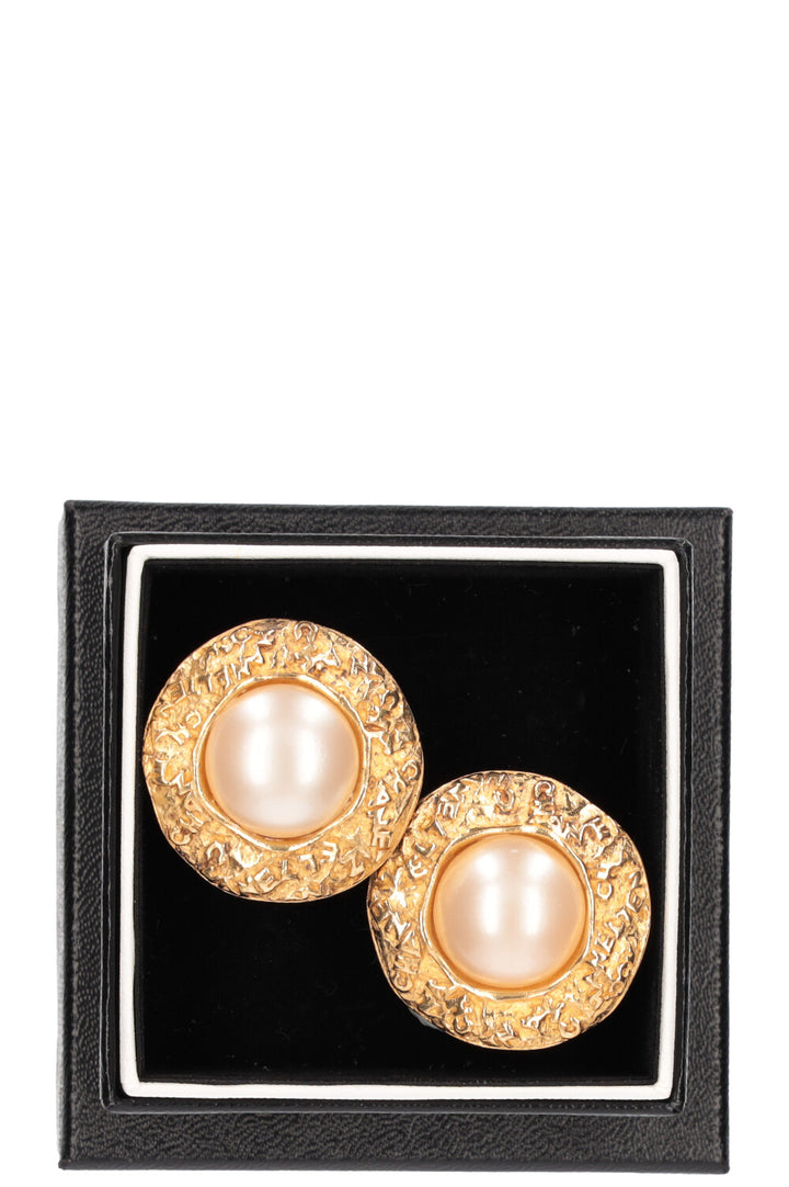 Boucles d'oreilles vintage CHANEL