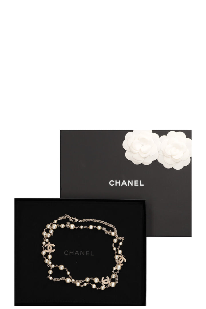CHANEL Pearl Necklace 2019