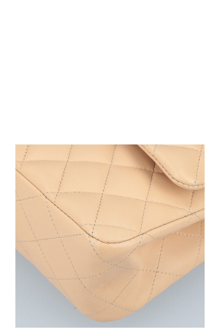 CHANEL Sac à Double Rabat Moyen Beige 2019